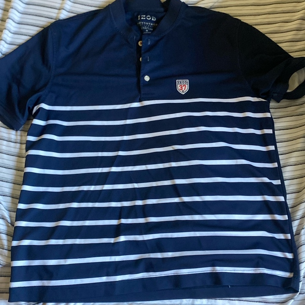 IZOD COLLARLESS SHIRT